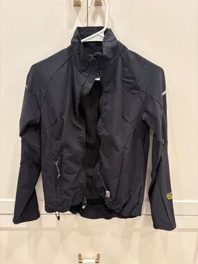 Mountain Hardwear Black Softshell Running Jacket Reflective